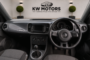 VOLKSWAGEN BEETLE 2014