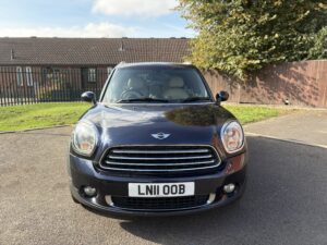 Mini Cooper Countryman Automatic 2011
