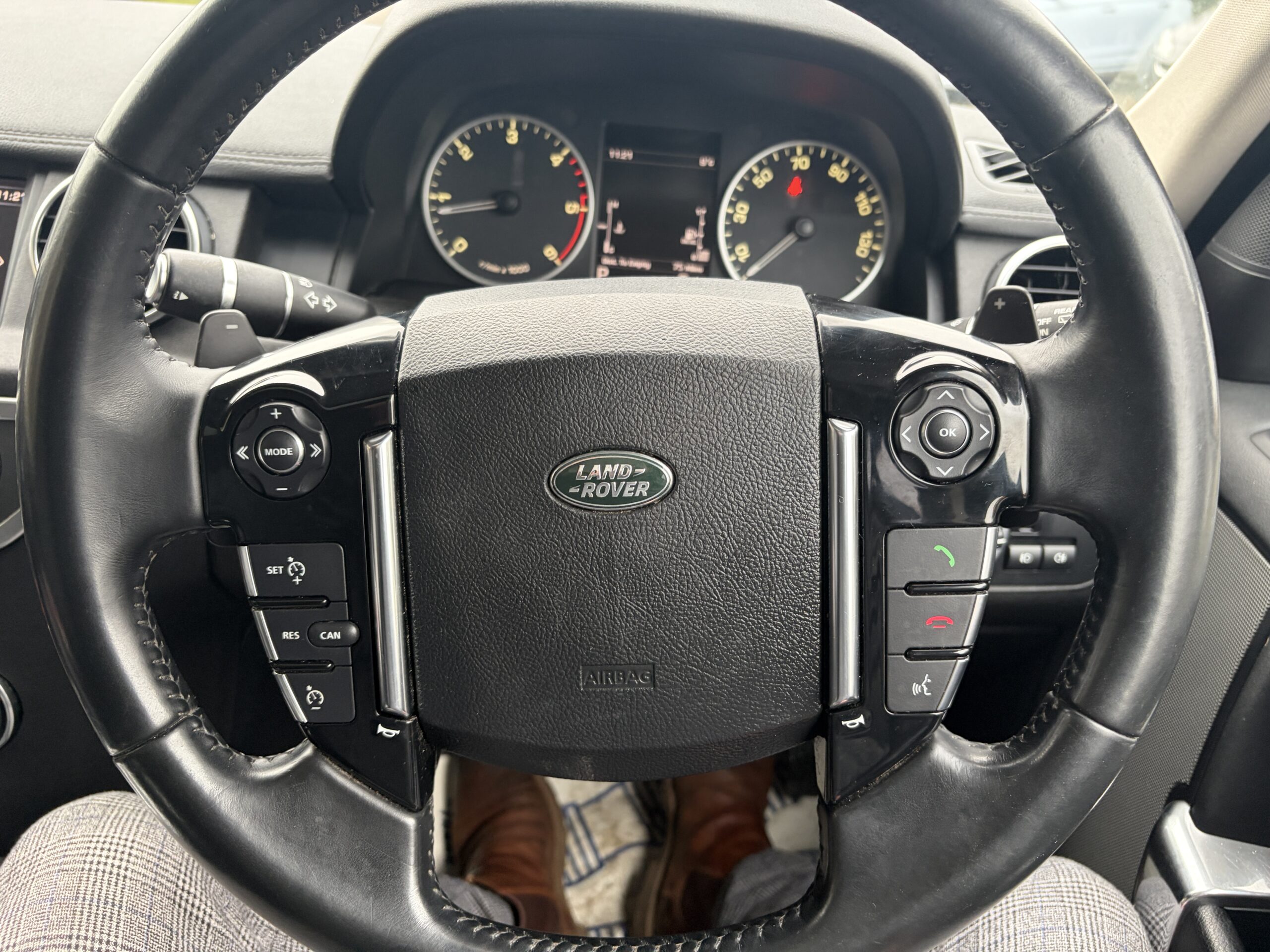 
								Land Rover Discovery 2016 3.0 HSE full									