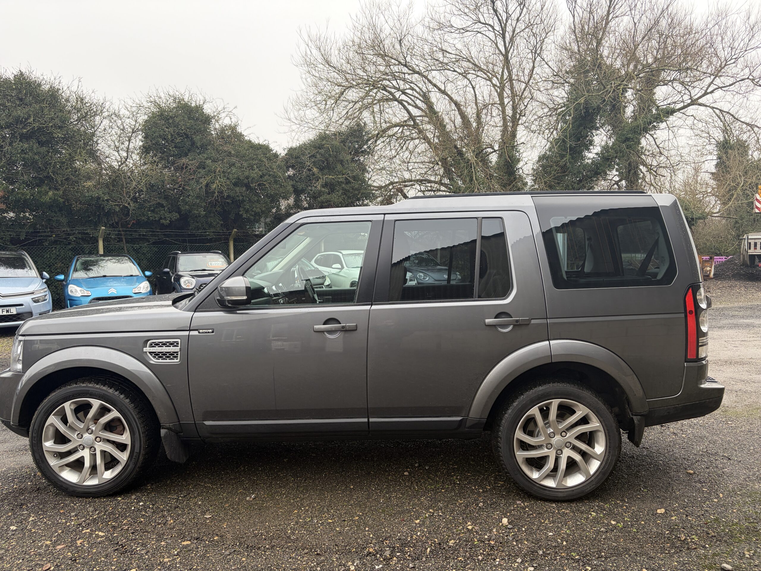 
								Land Rover Discovery 2016 3.0 HSE full									