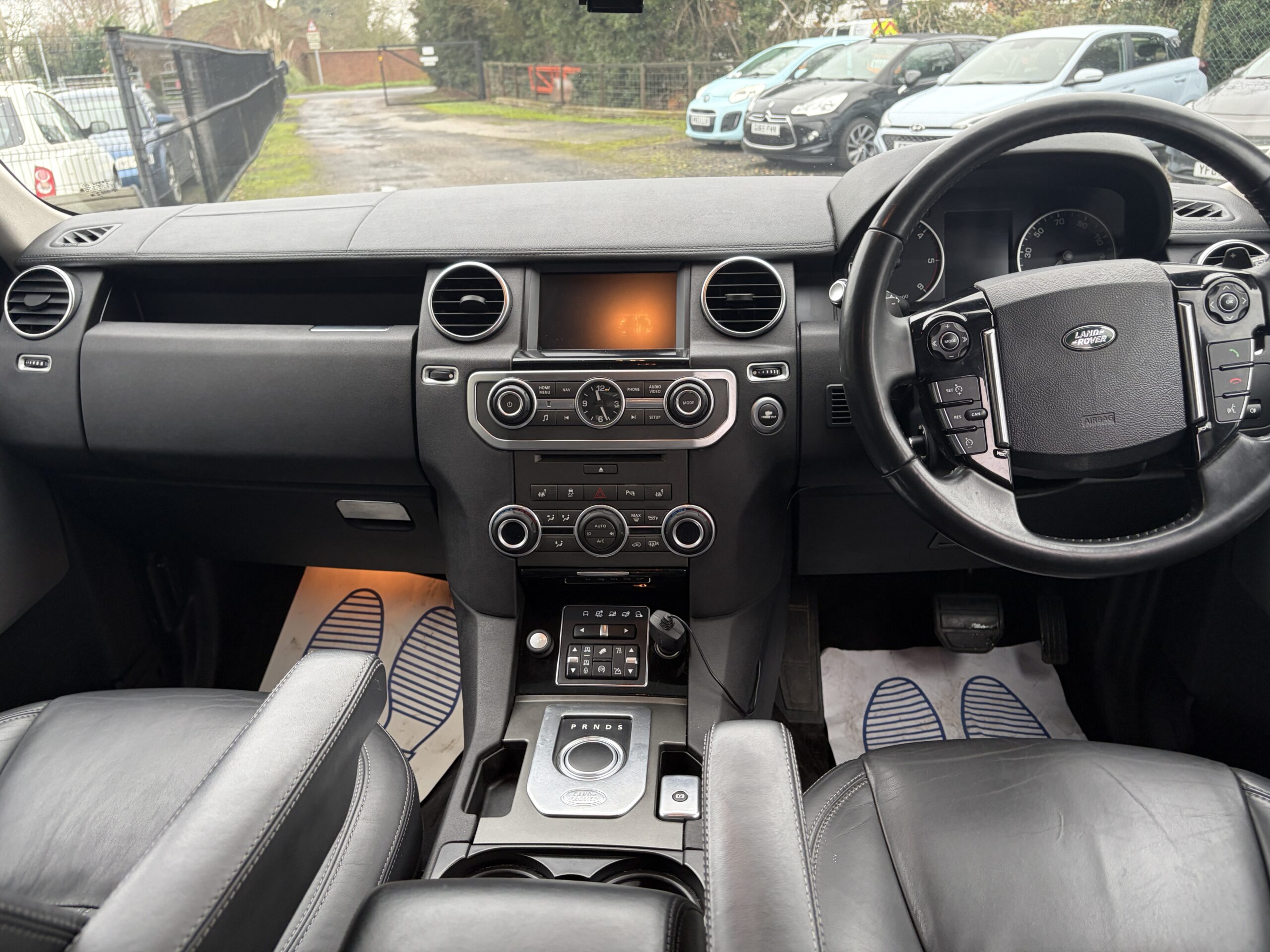 
								Land Rover Discovery 2016 3.0 HSE full									