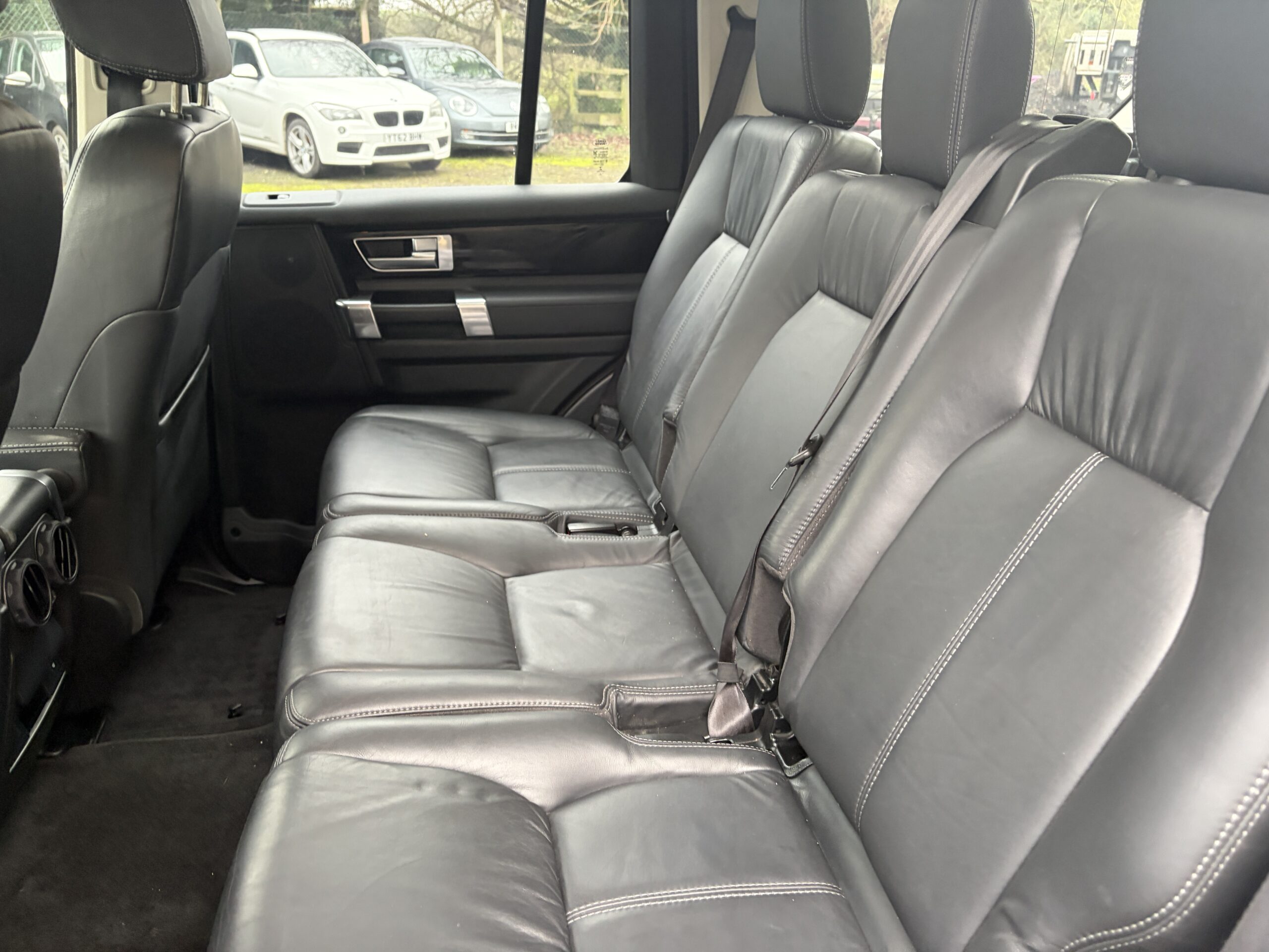 
								Land Rover Discovery 2016 3.0 HSE full									