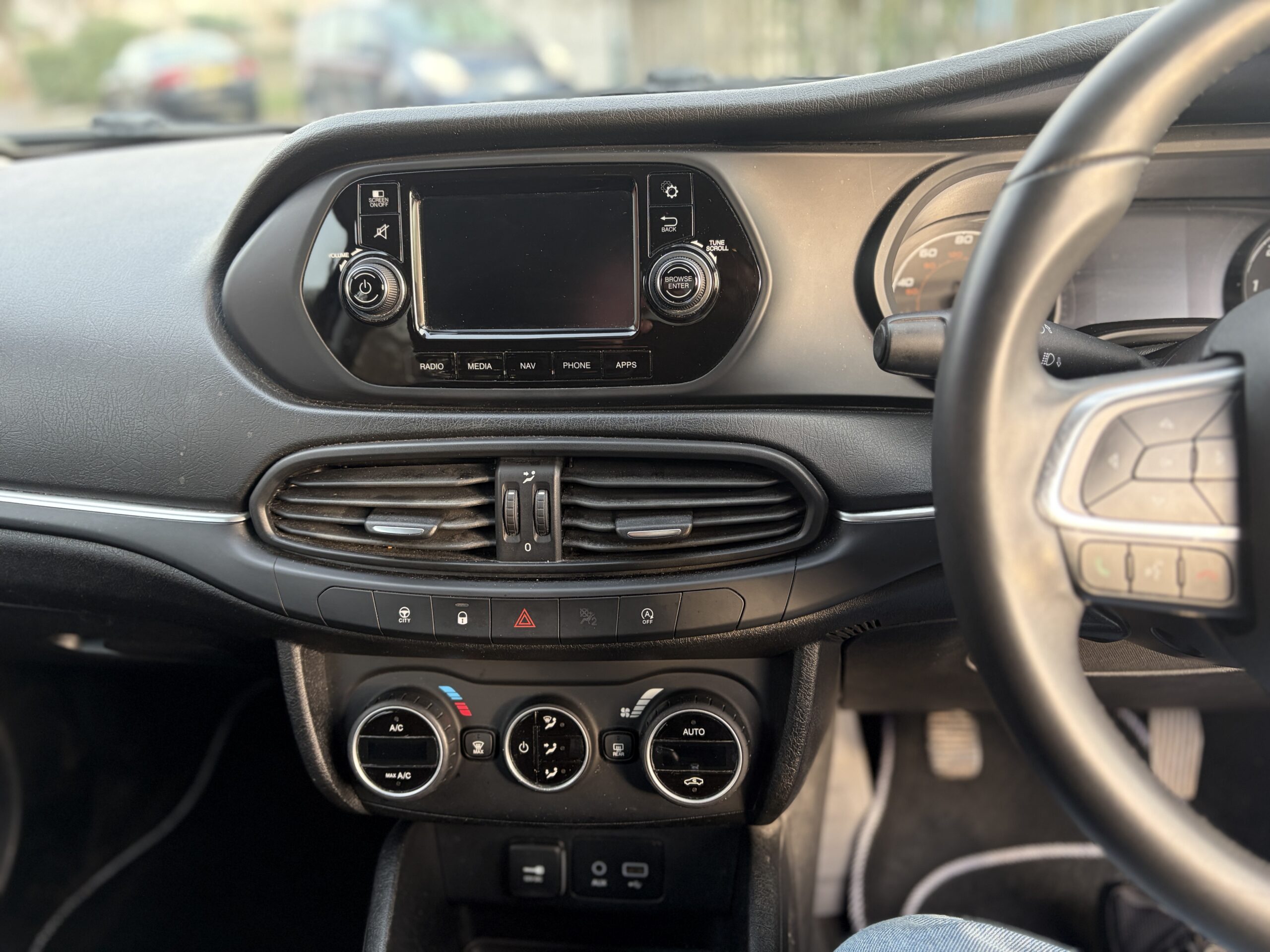 
								Fiat Tipo 2016 1,4 Petrol full									