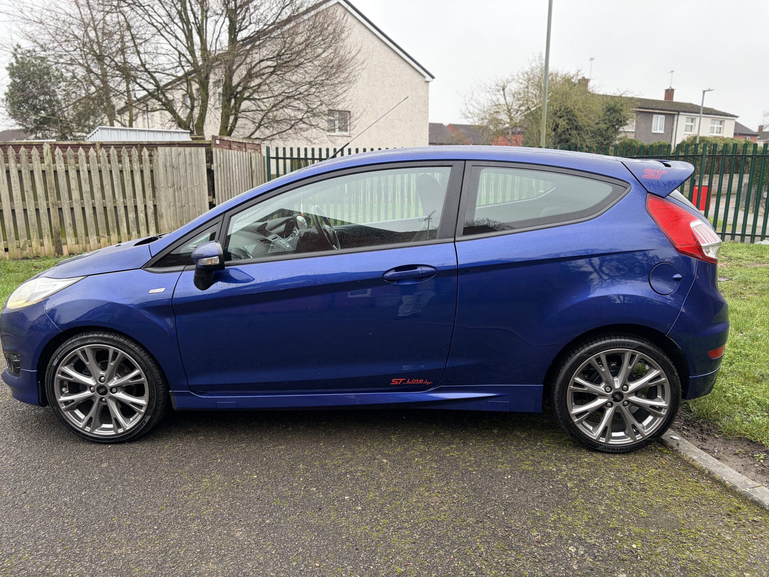 
								Ford Fiesta ST-Line 2016 full									