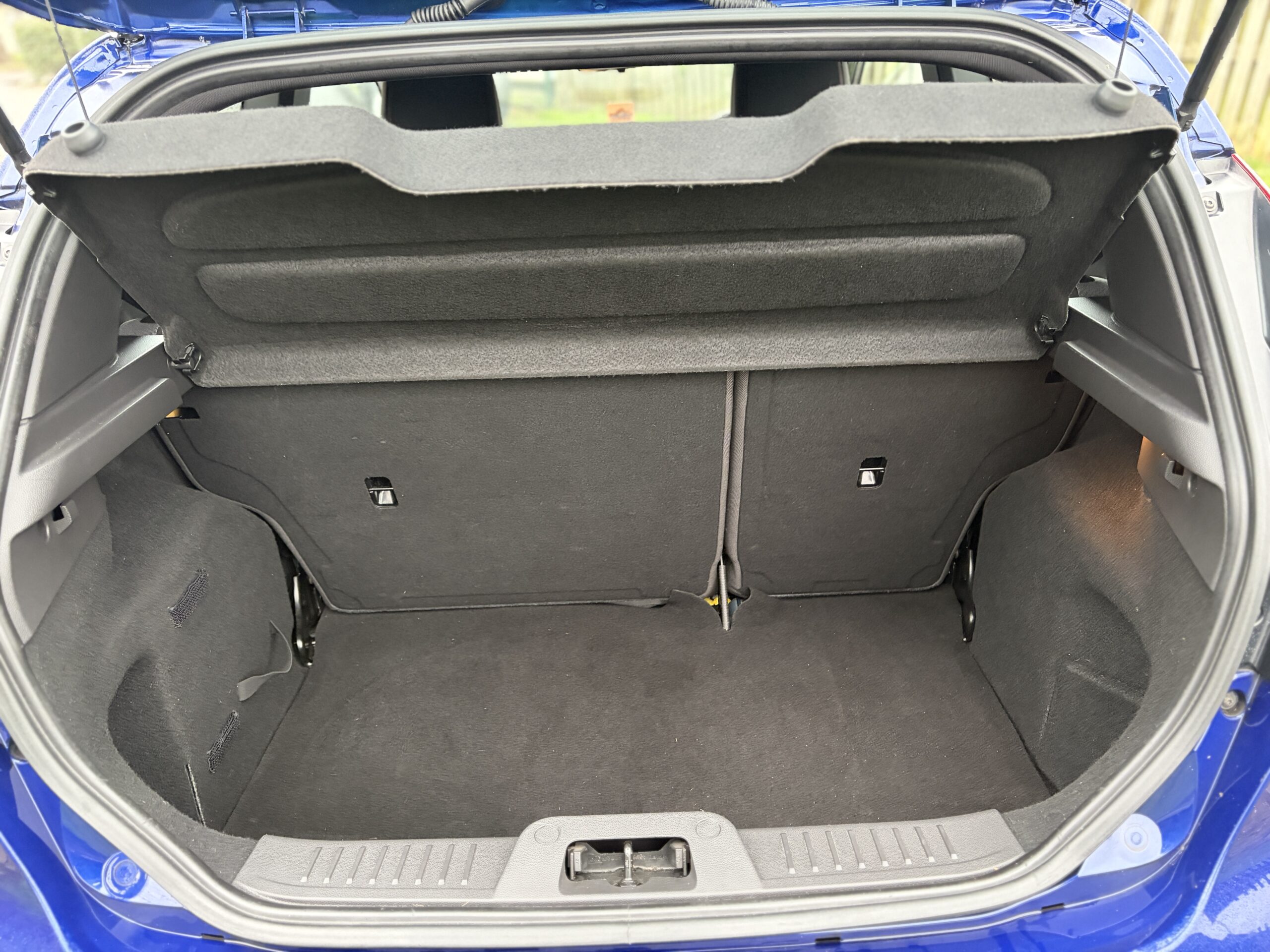 
								Ford Fiesta ST-Line 2016 full									