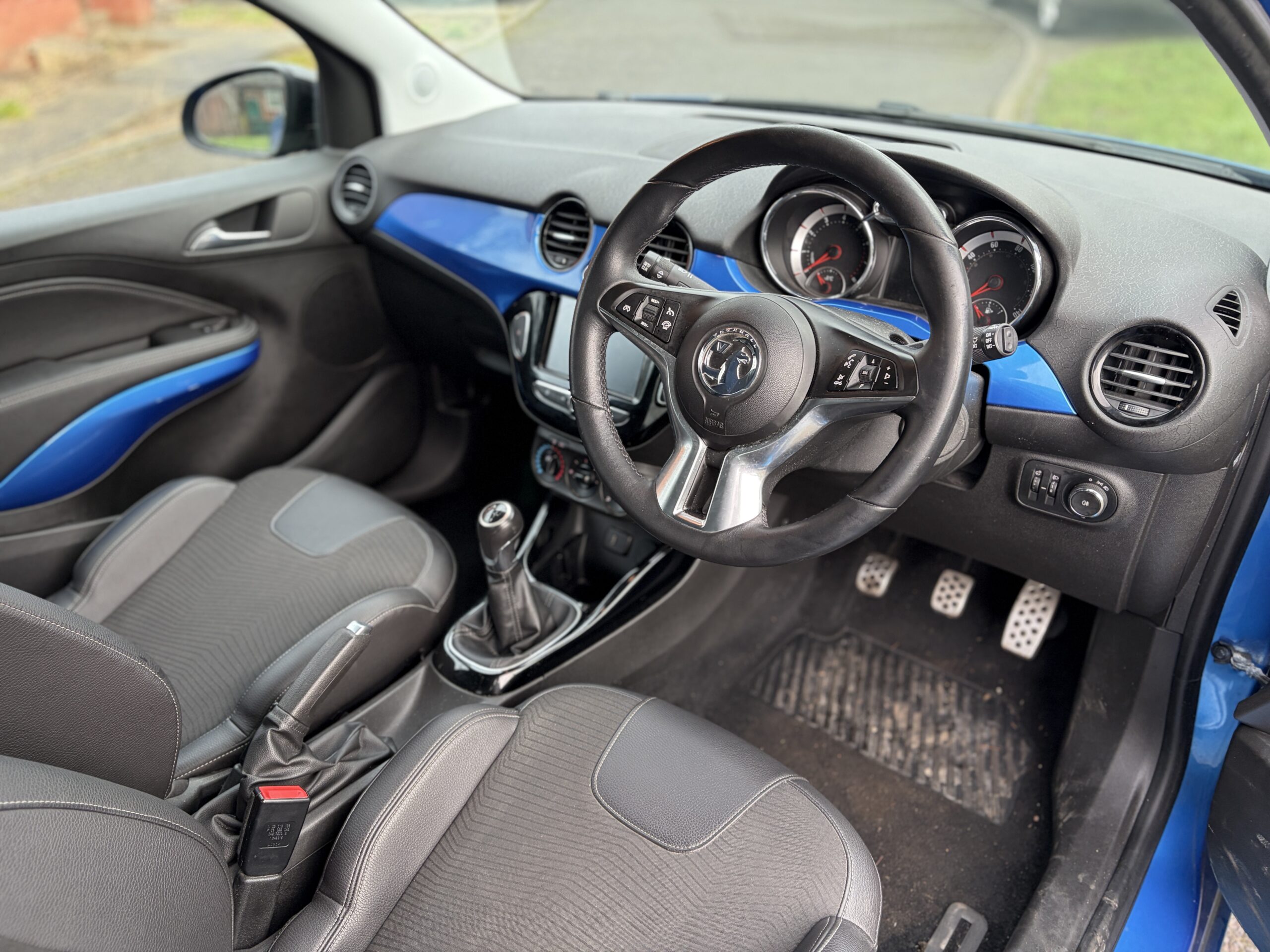 
								Vauxhall Adam 2016 full									