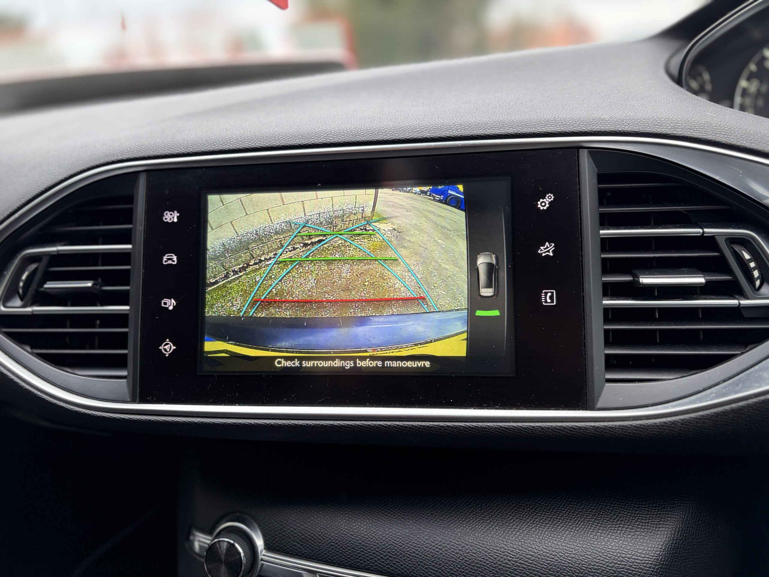 
								Peugeot 308 SW Automatic full									