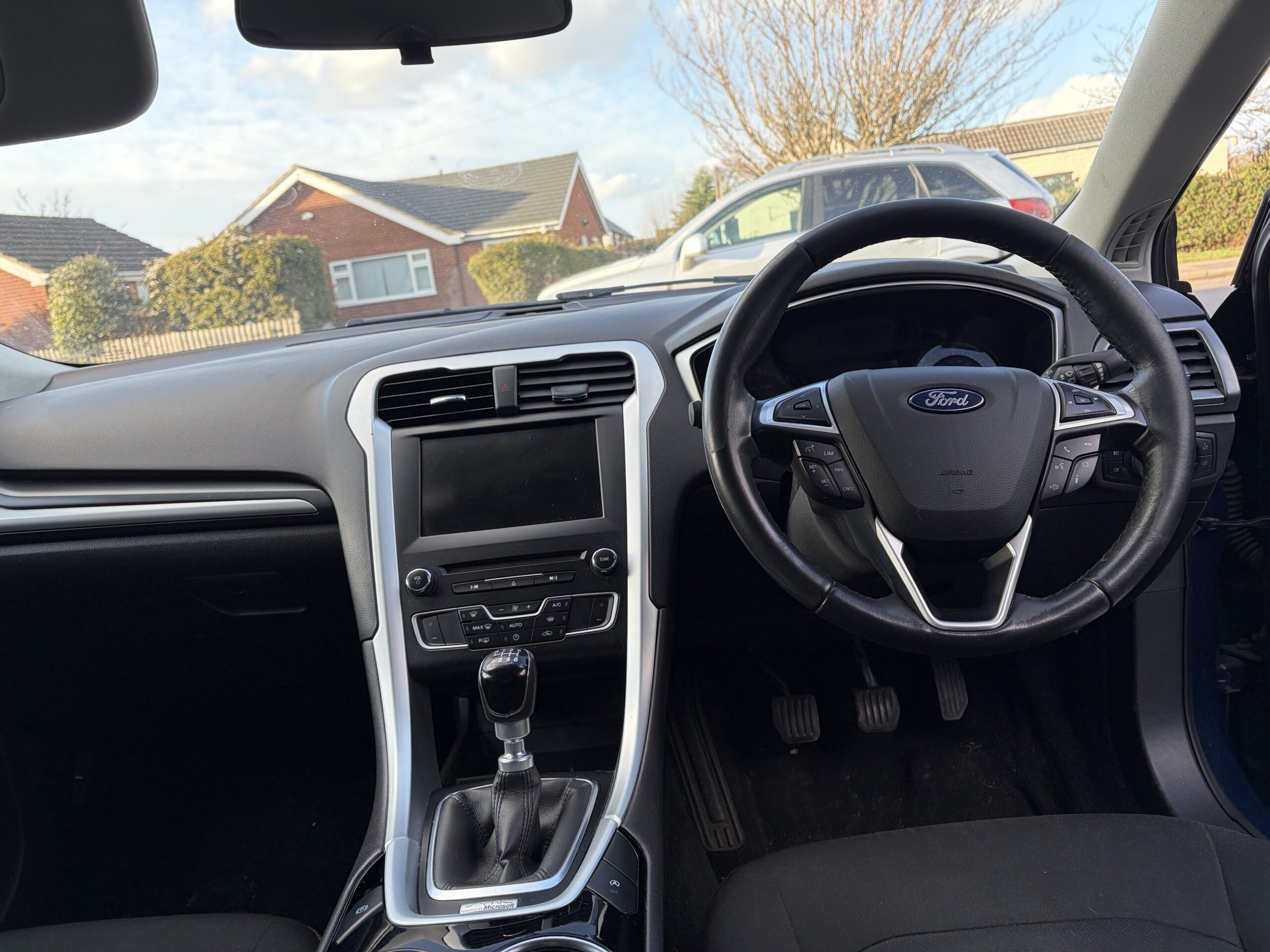 
								Ford Mondeo Zetec 2015 full									