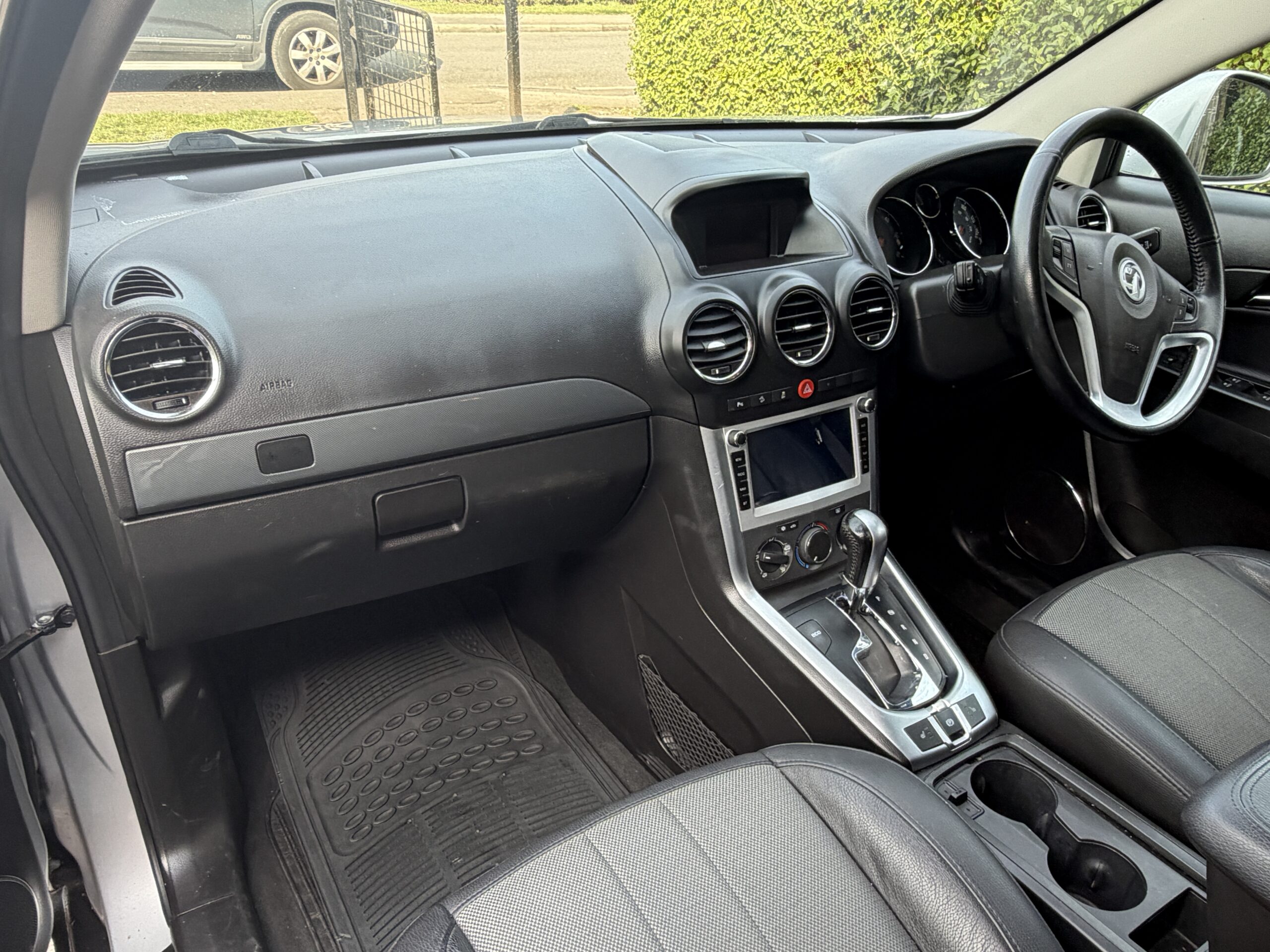 
								Vauxhall Antara Automatic 2,2 Diesel full									