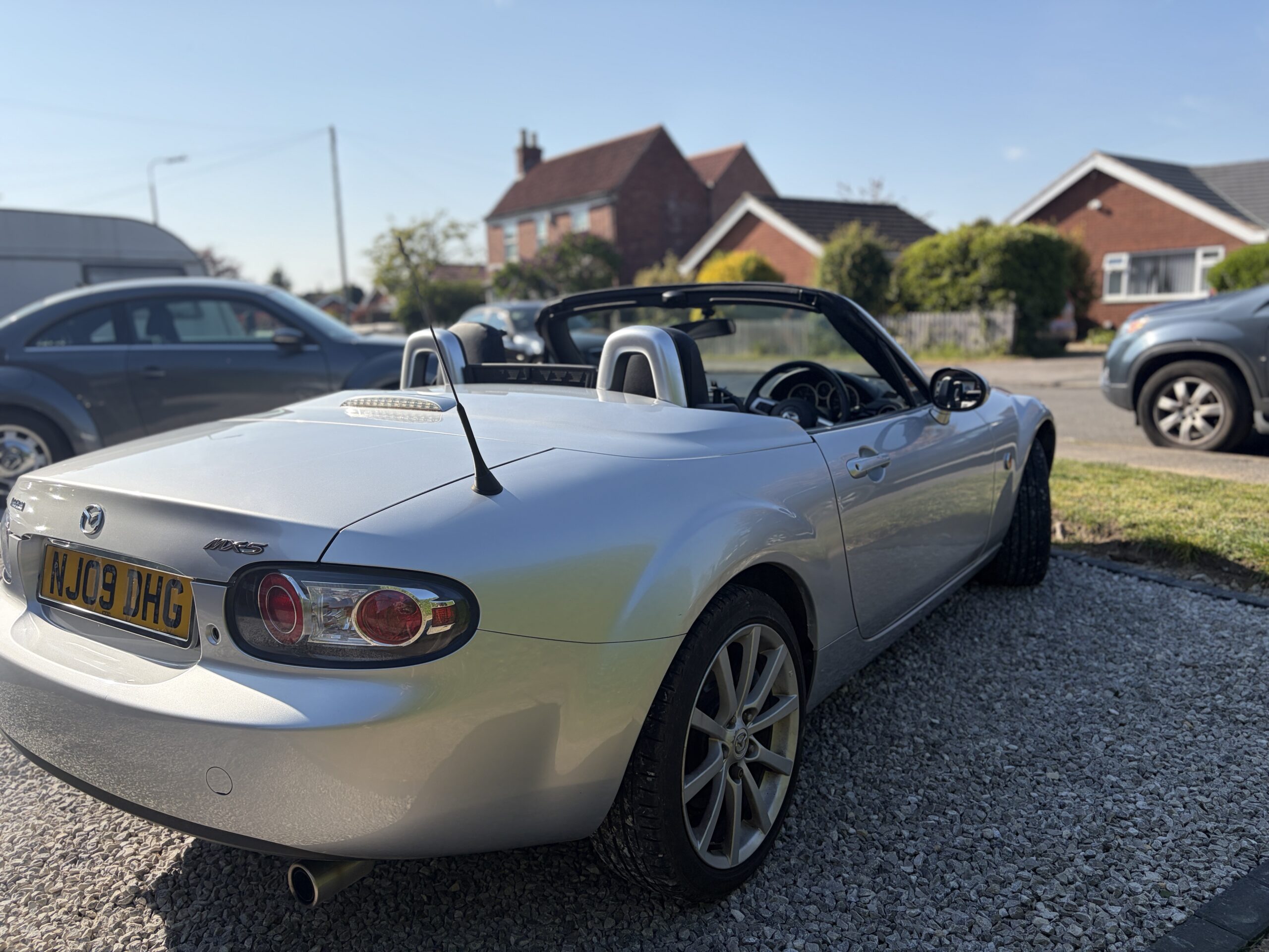 
								Mazda MX-5 Roadster 2009 full									