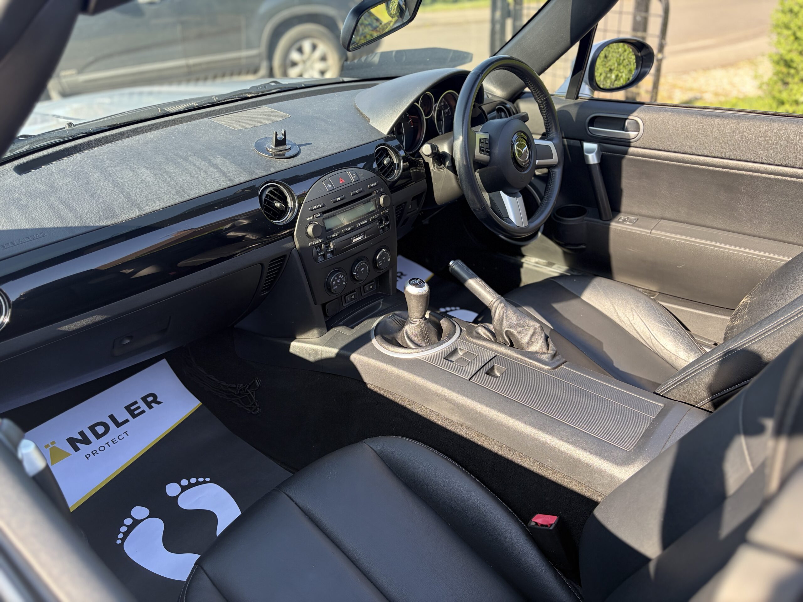 
								Mazda MX-5 Roadster 2009 full									