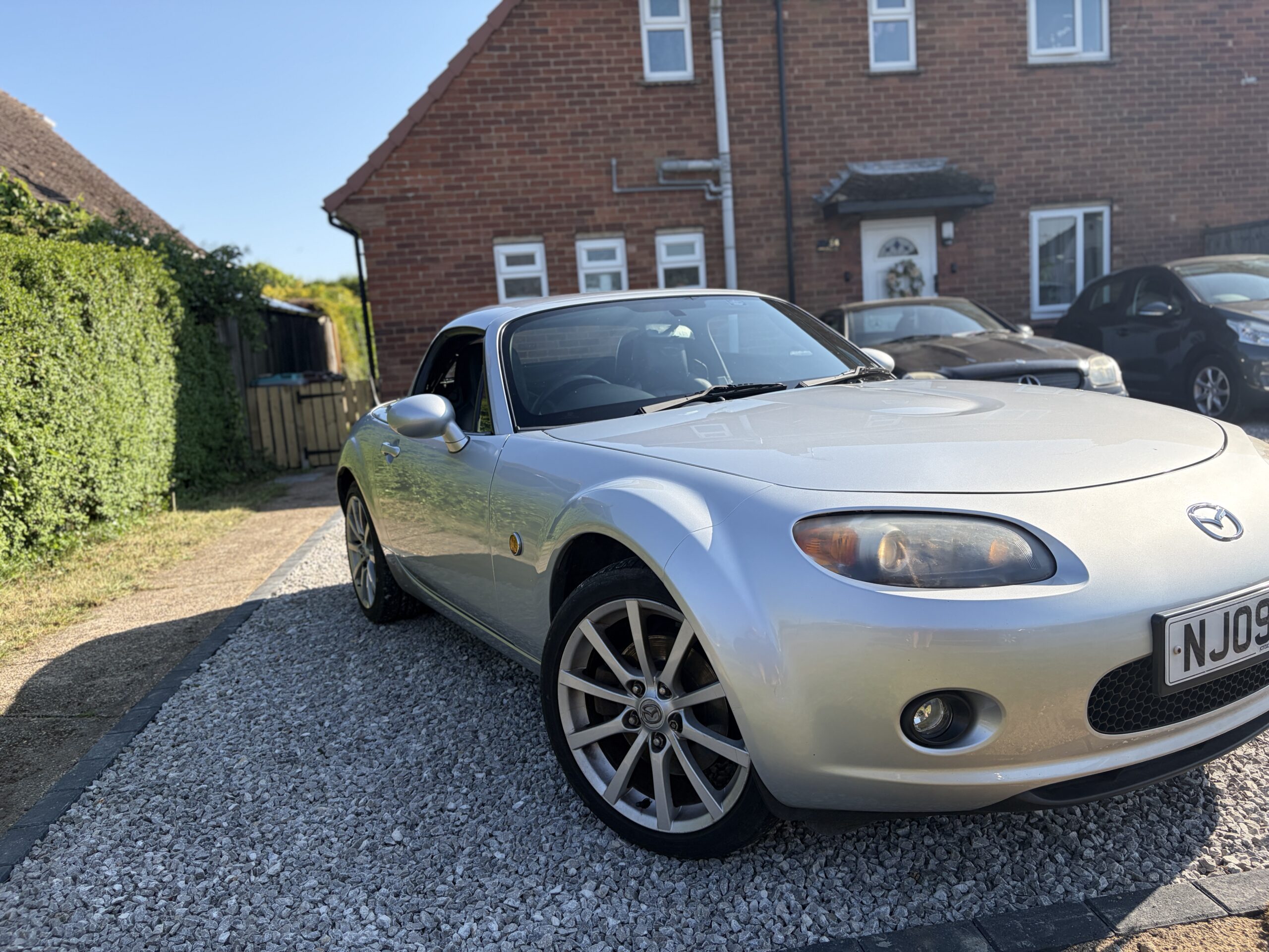 
								Mazda MX-5 Roadster 2009 full									