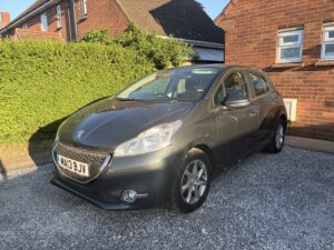 Peugeot 208 1.0 VTi 2013