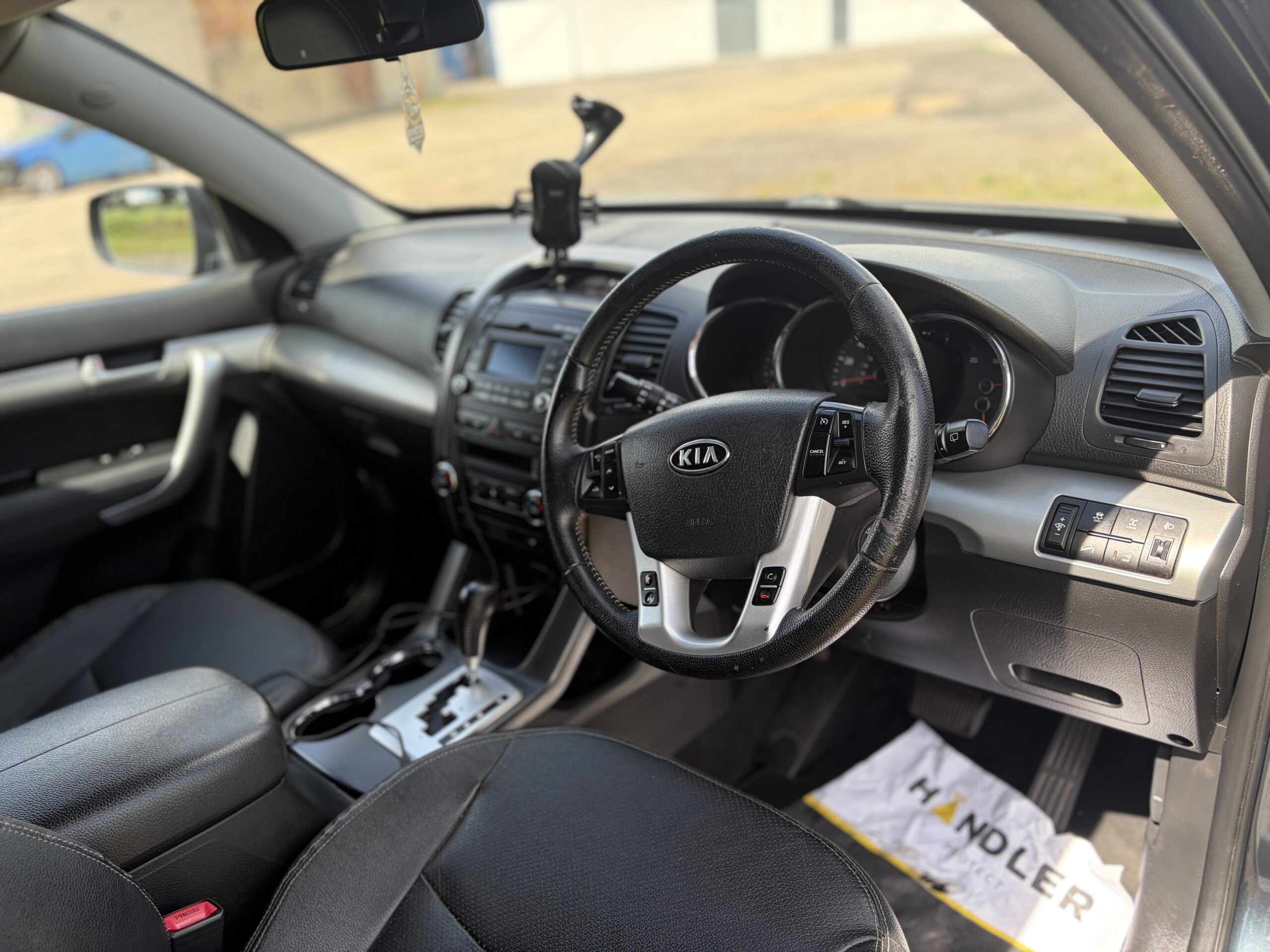 
								Kia Sorento Automatic 7 Seater full									