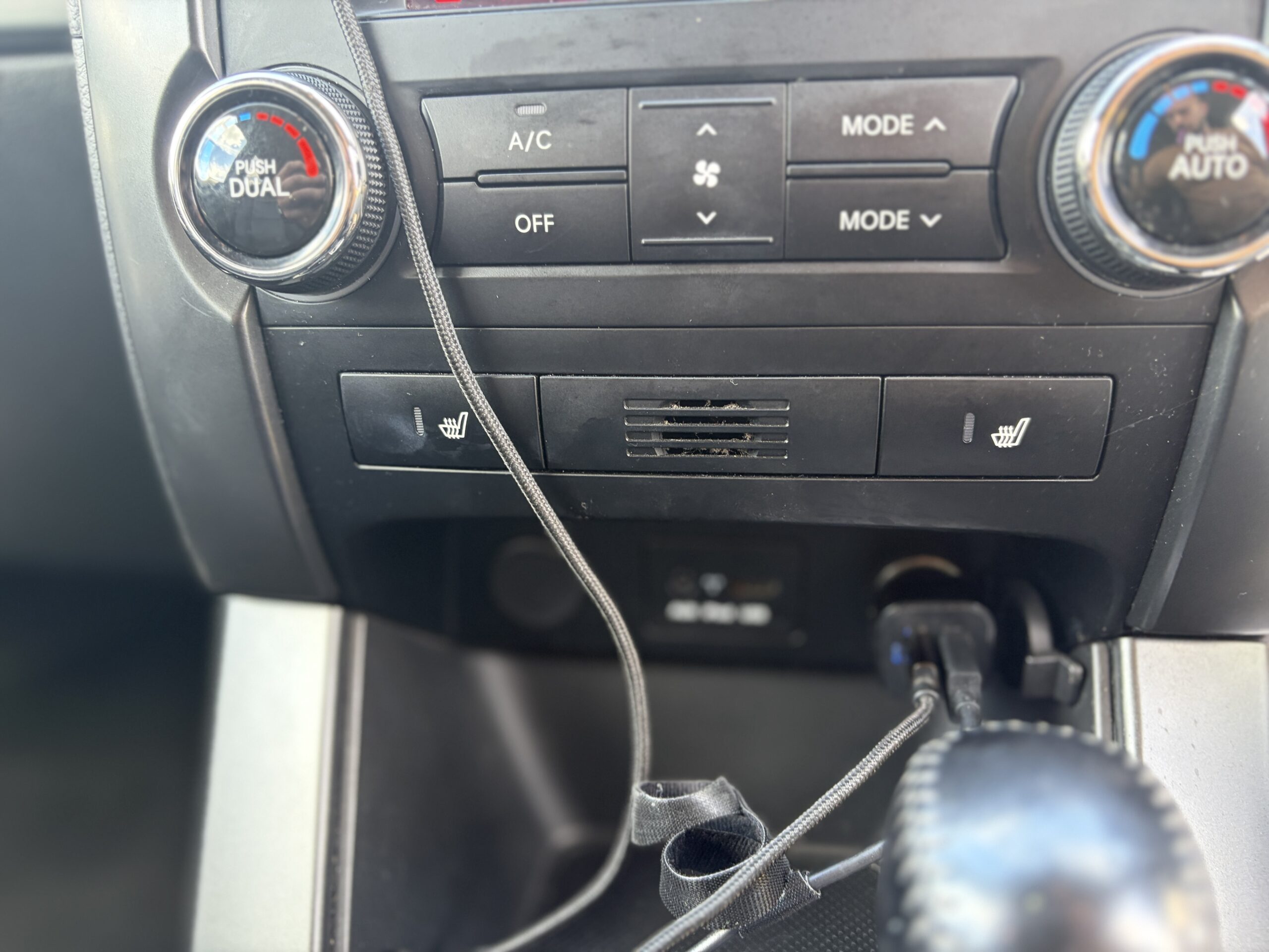 
								Kia Sorento Automatic 7 Seater full									