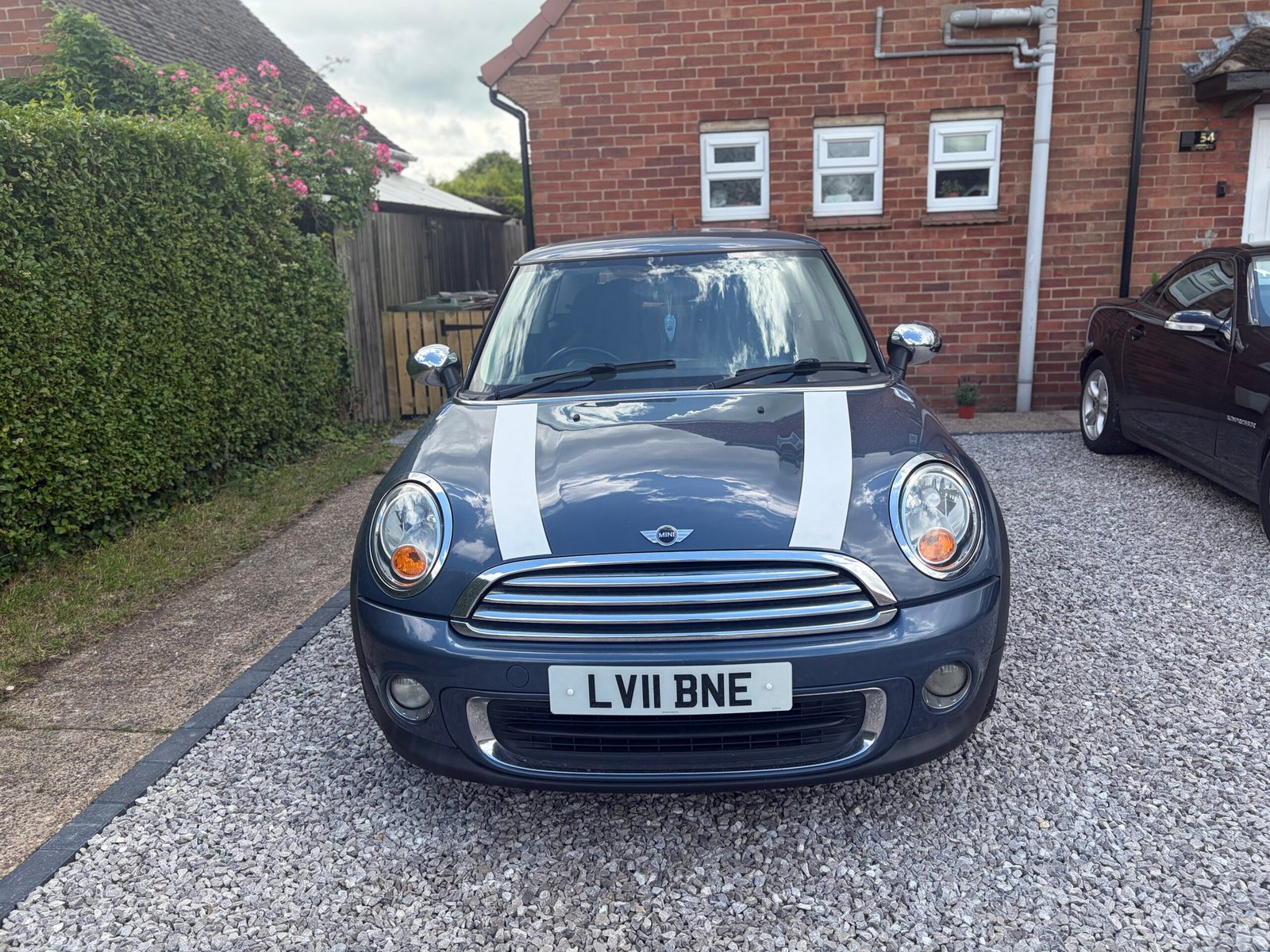 
								Mini Hatch One 1,6 full									