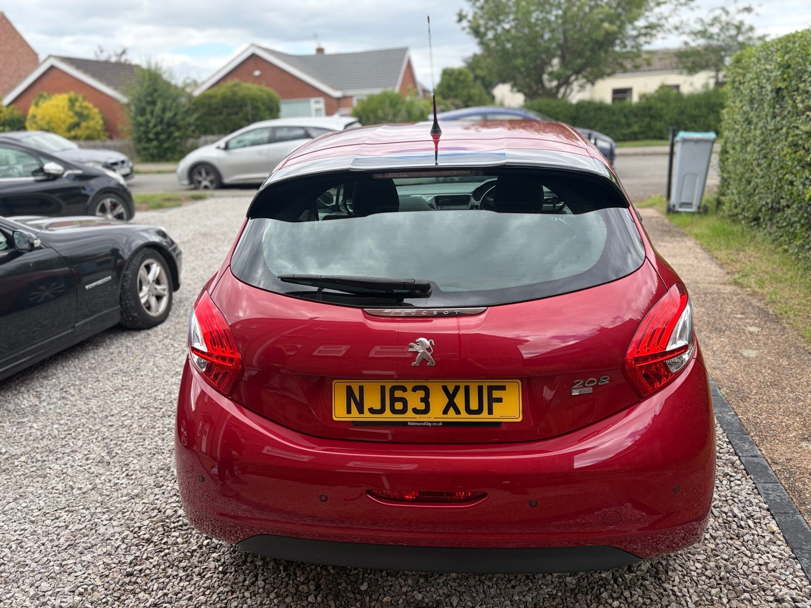Peugeot 208 2013 AUTOMATIC