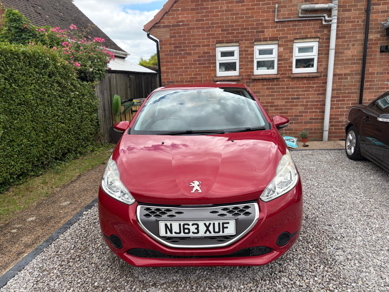 
								Peugeot 208 2013 AUTOMATIC full									