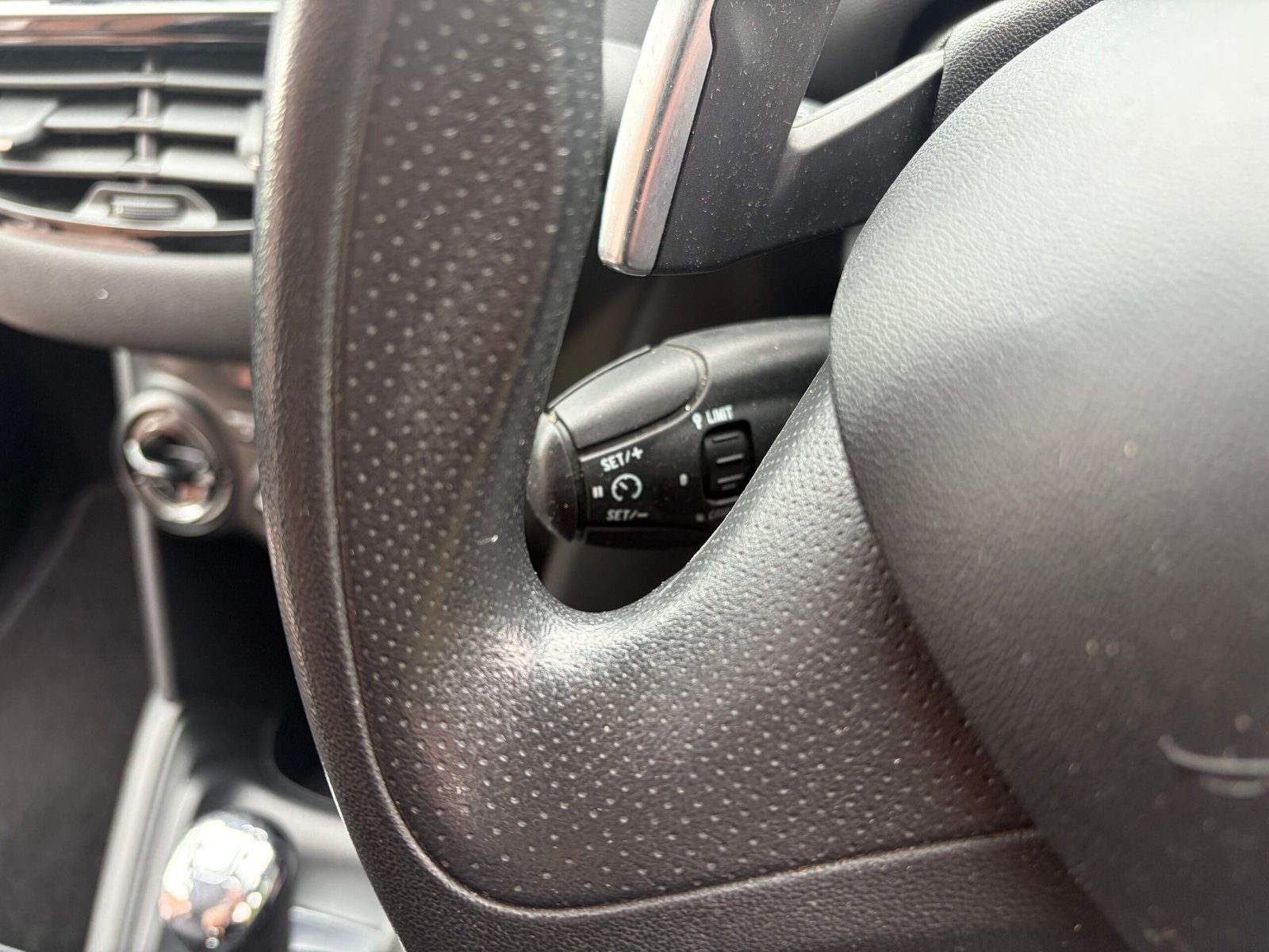 
								Peugeot 208 2013 AUTOMATIC full									