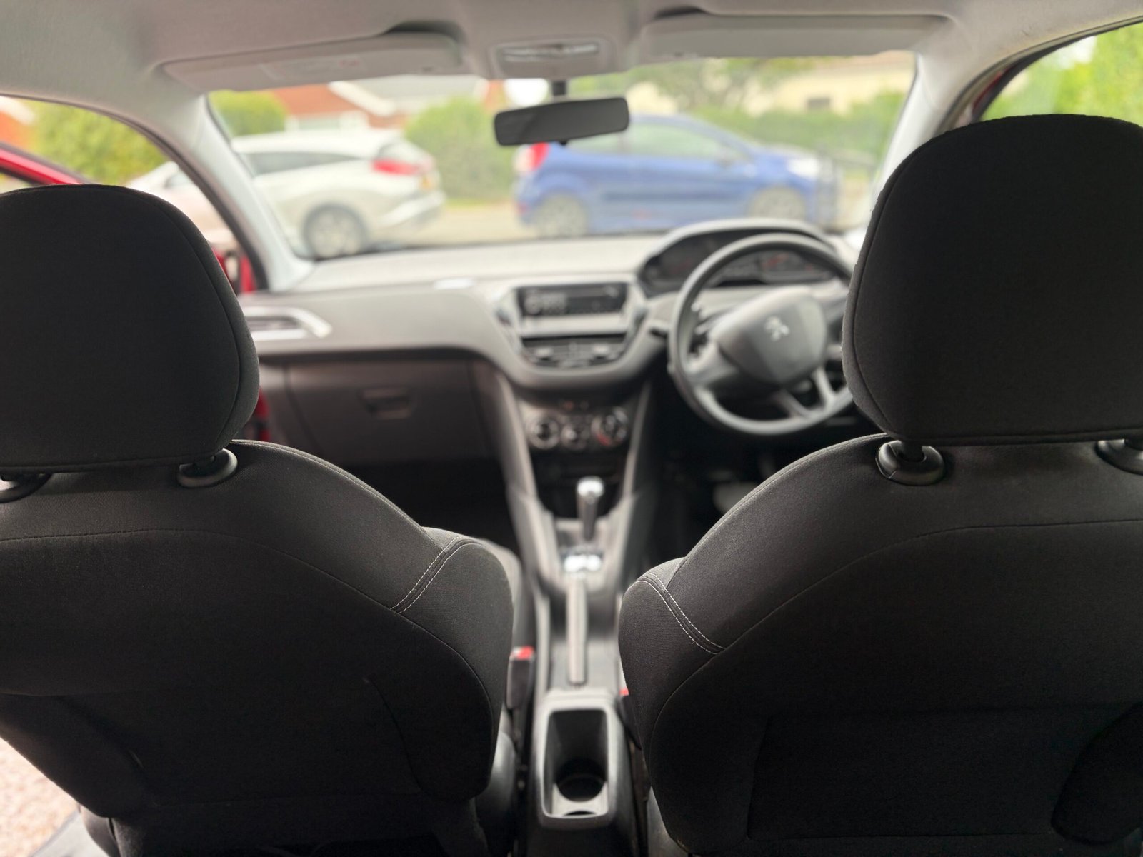 
								Peugeot 208 2013 AUTOMATIC full									