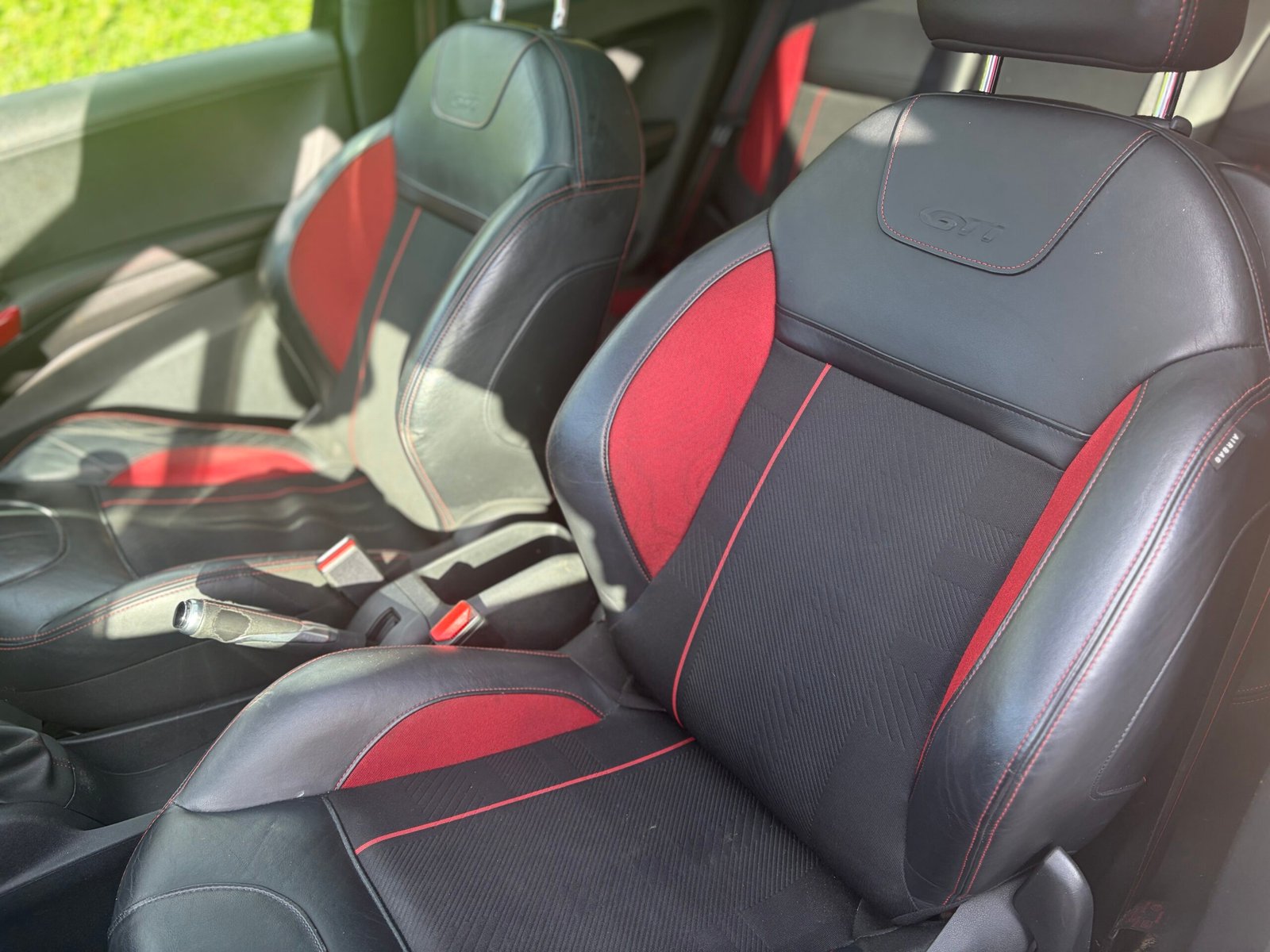 
								Peugeot 208 Gti Limited Edition full									