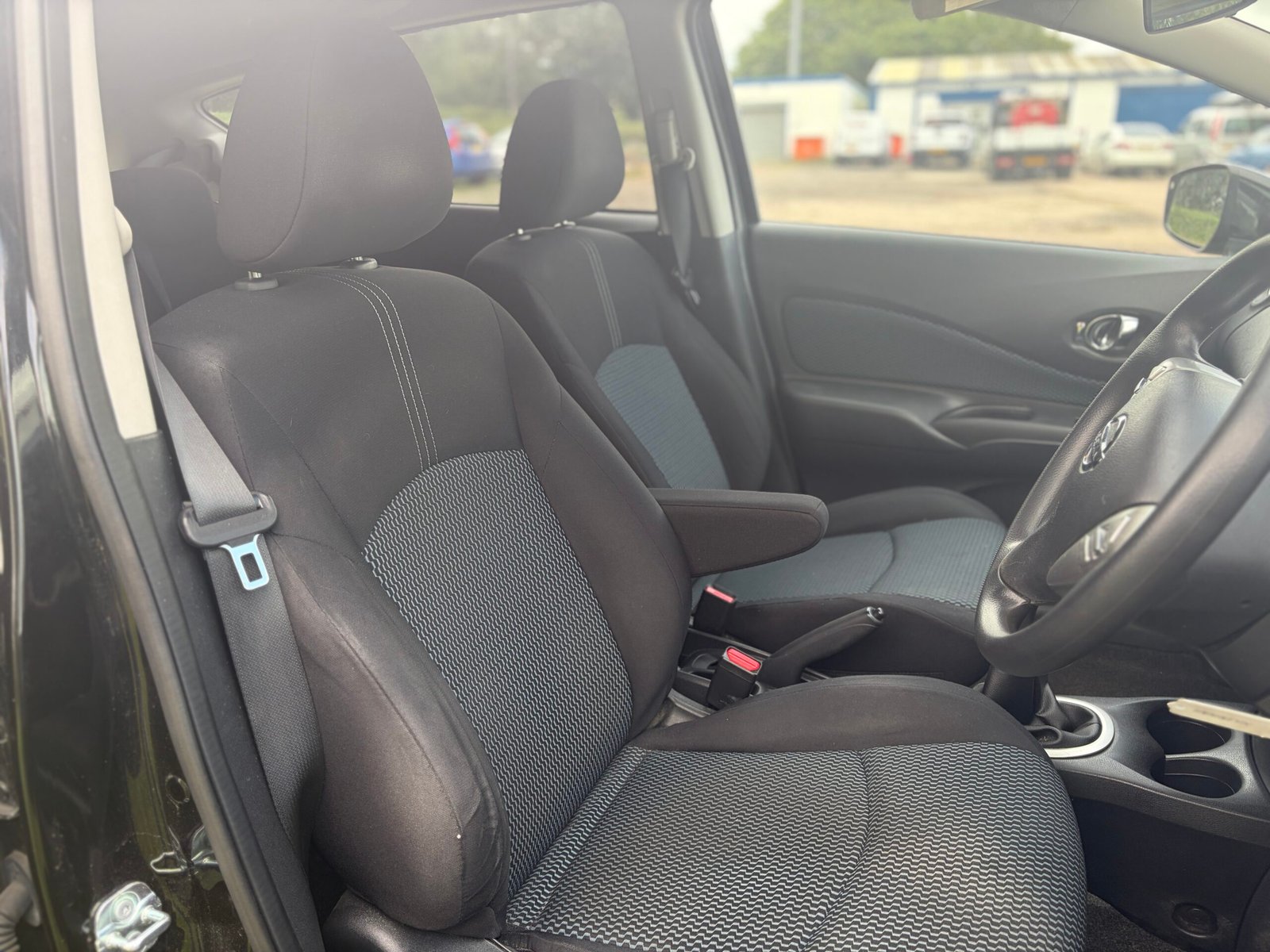 
								Nissan NOTE 2014 full									
