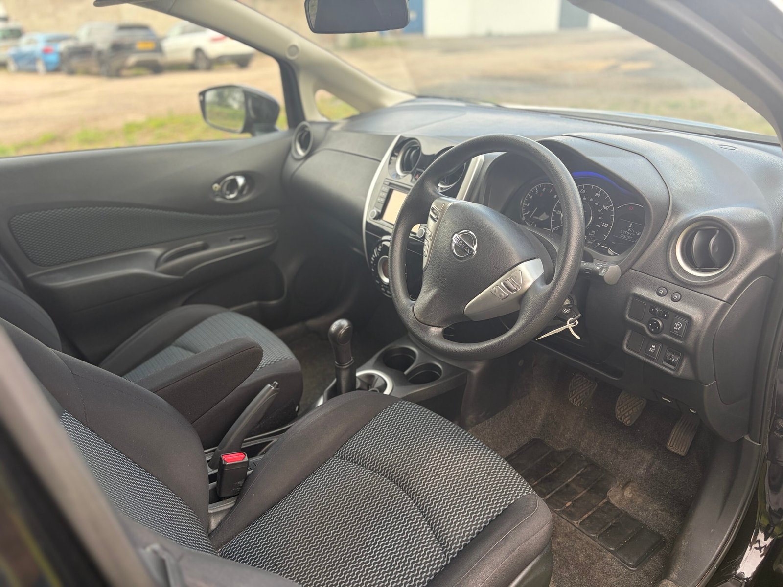 
								Nissan NOTE 2014 full									