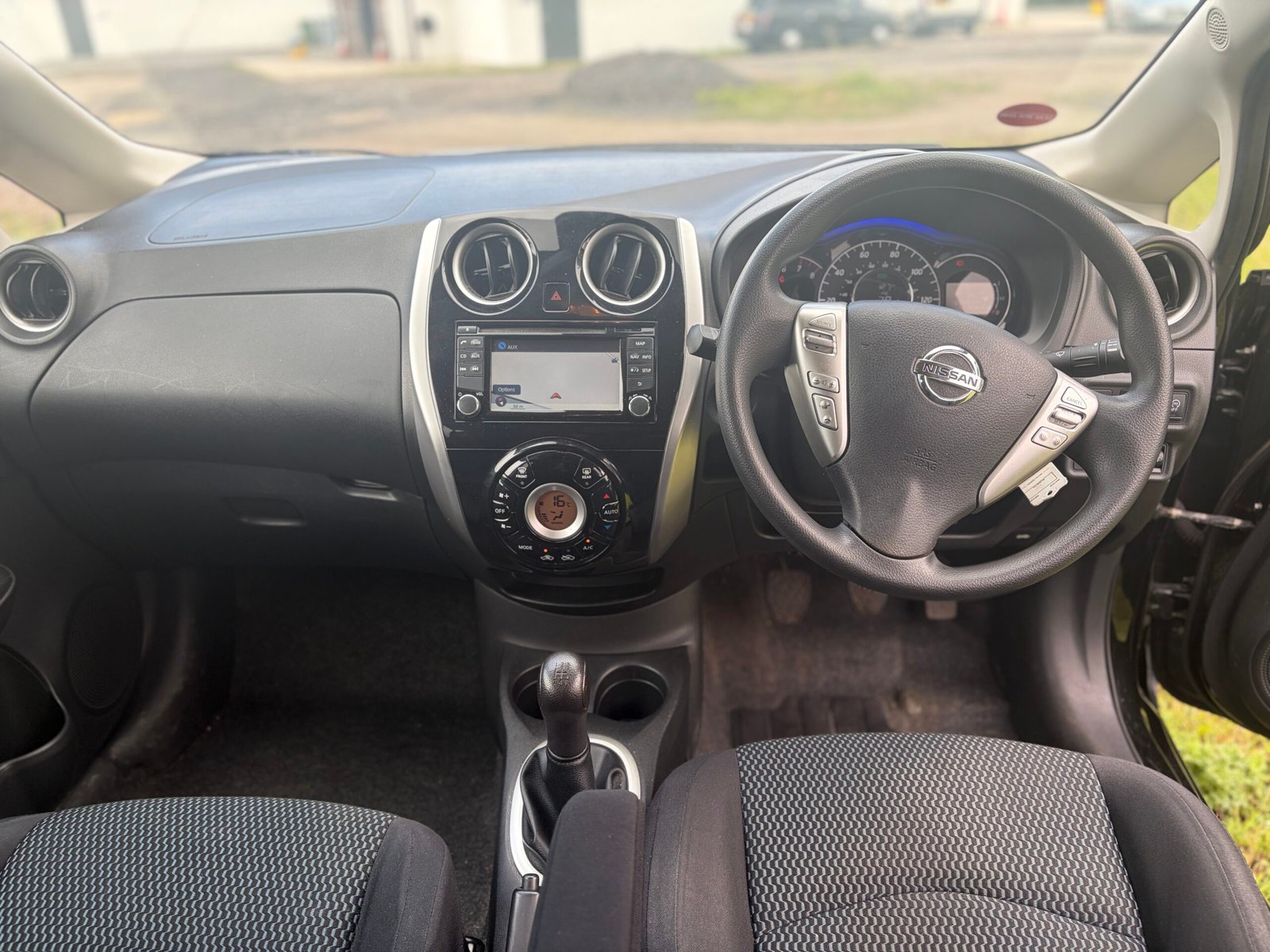 
								Nissan NOTE 2014 full									