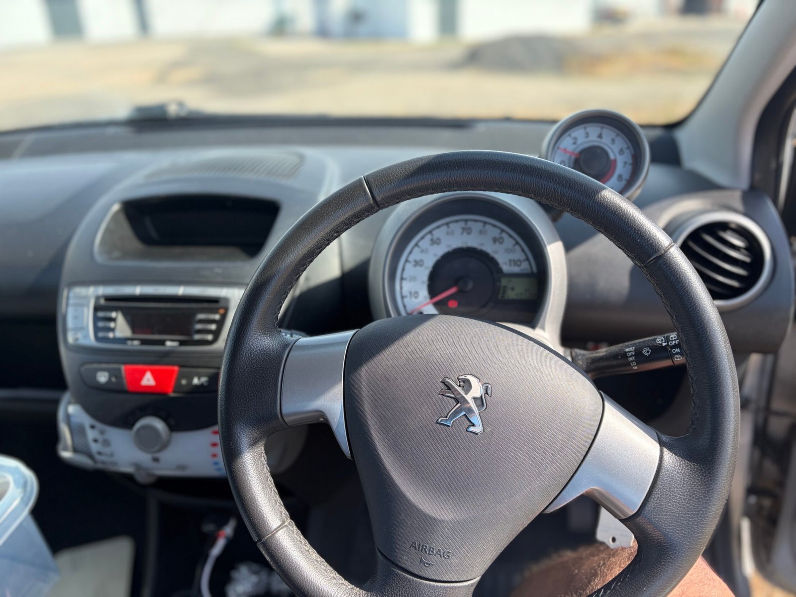
								Peugeot 107 Allure 2014 full									