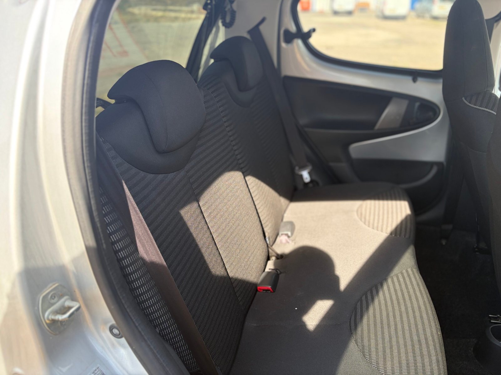
								Peugeot 107 Allure 2014 full									
