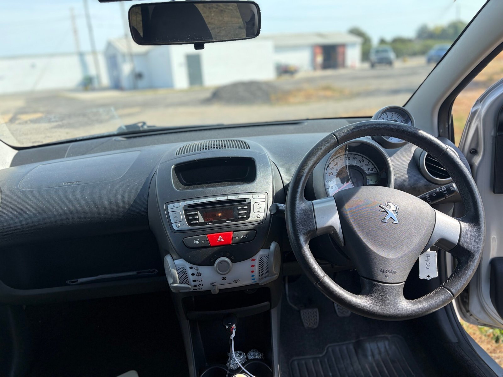 
								Peugeot 107 Allure 2014 full									