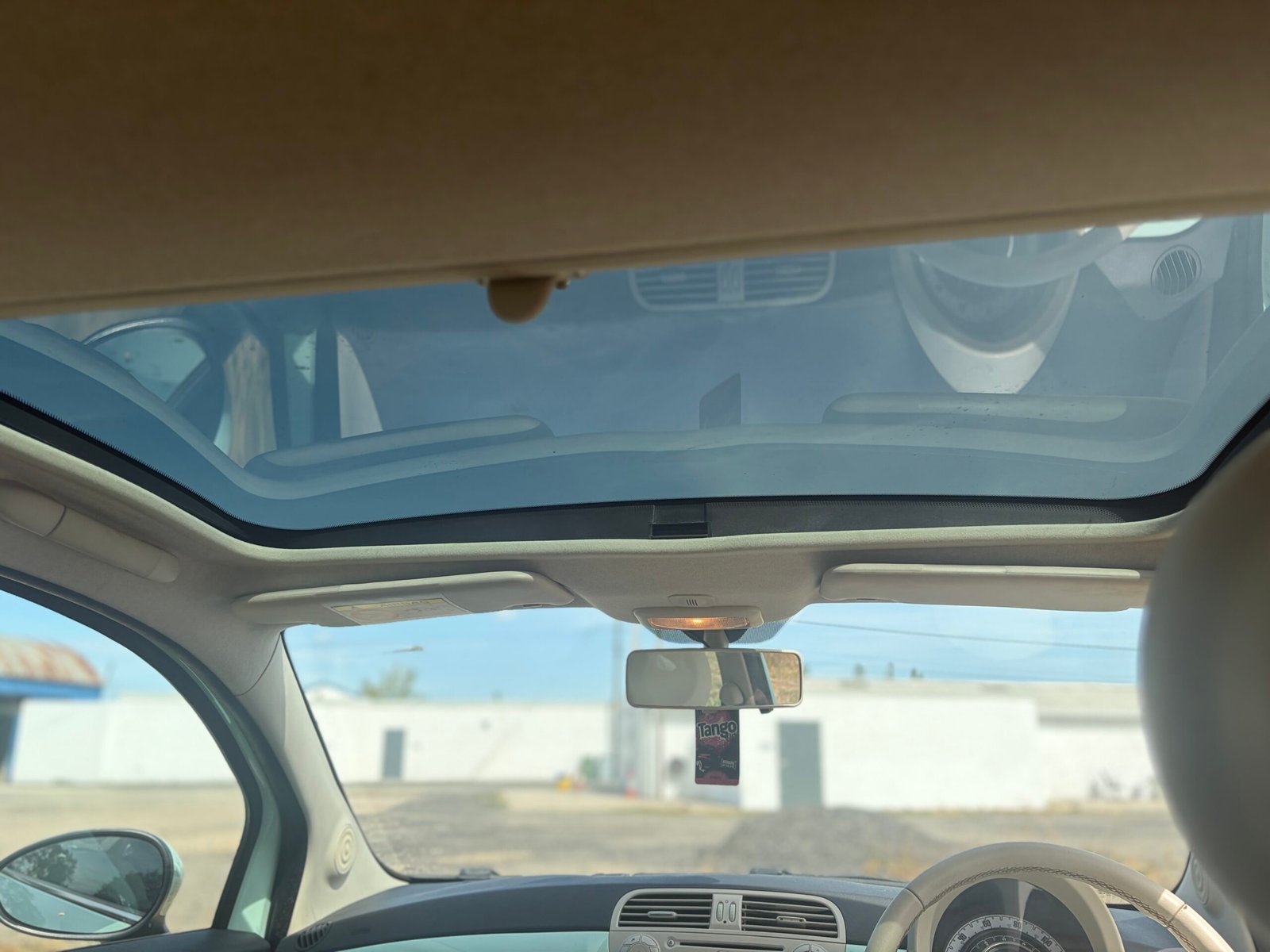 
								Fiat 500 Lounge full									